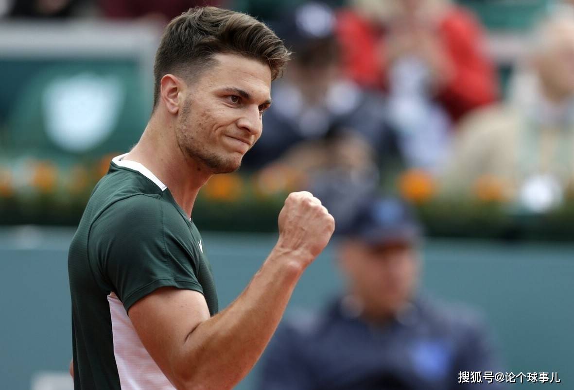 问鼎-包含法甲训练课后再迎强敌，里昂状态回暖，主帅态度：压力陡增，细节决定成败的词条