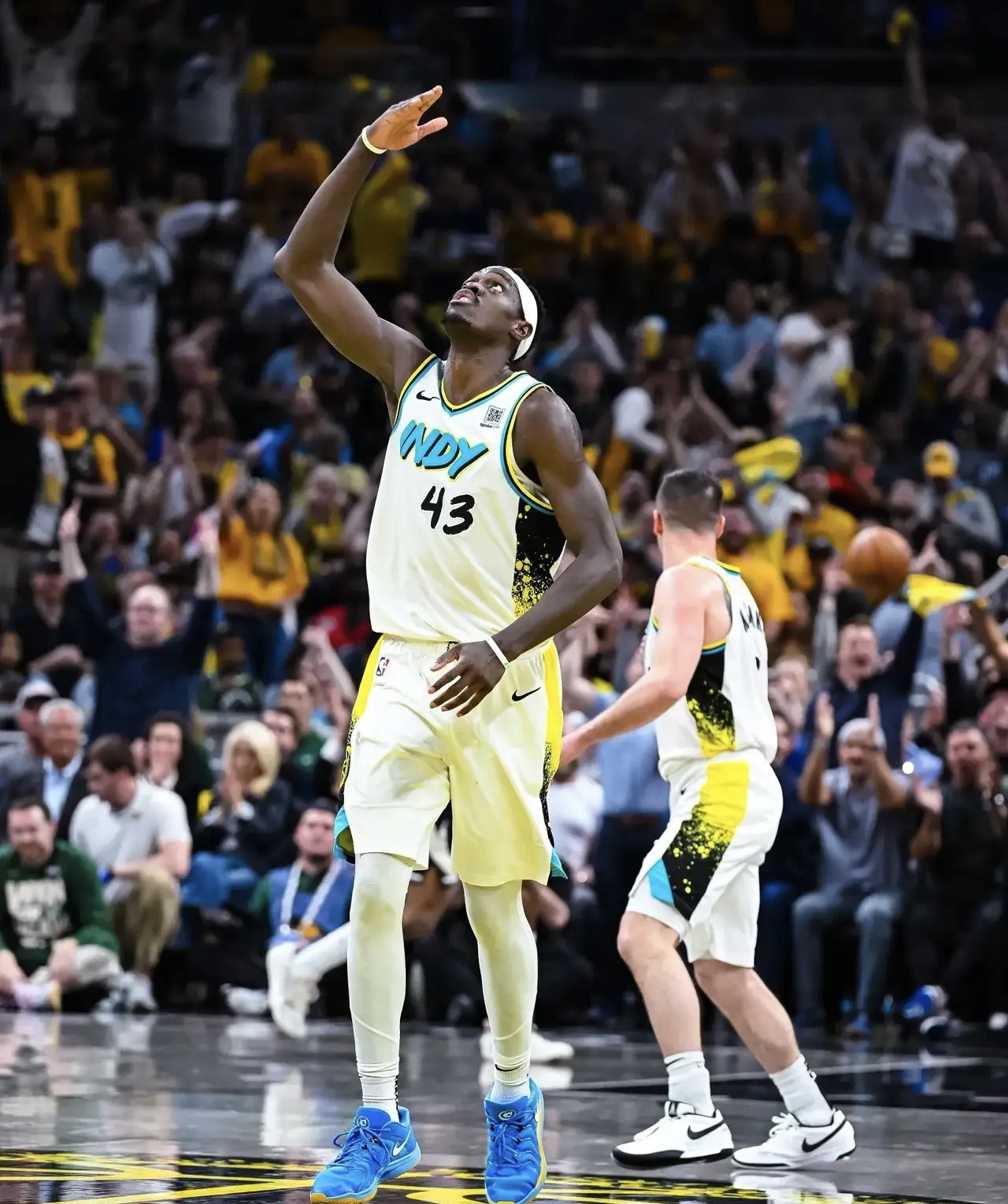 问鼎娱乐-关于西亚卡姆官方宣布表现优异新规，FPX引发争议！赢得满堂喝彩的信息