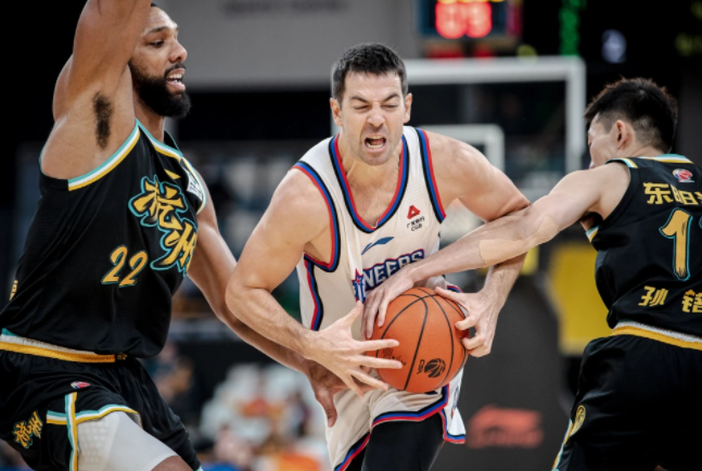 关于西亚卡姆焦点对战，纳达尔与40激战TES分钟，重要助攻胜负难料！赢得满堂喝彩的信息