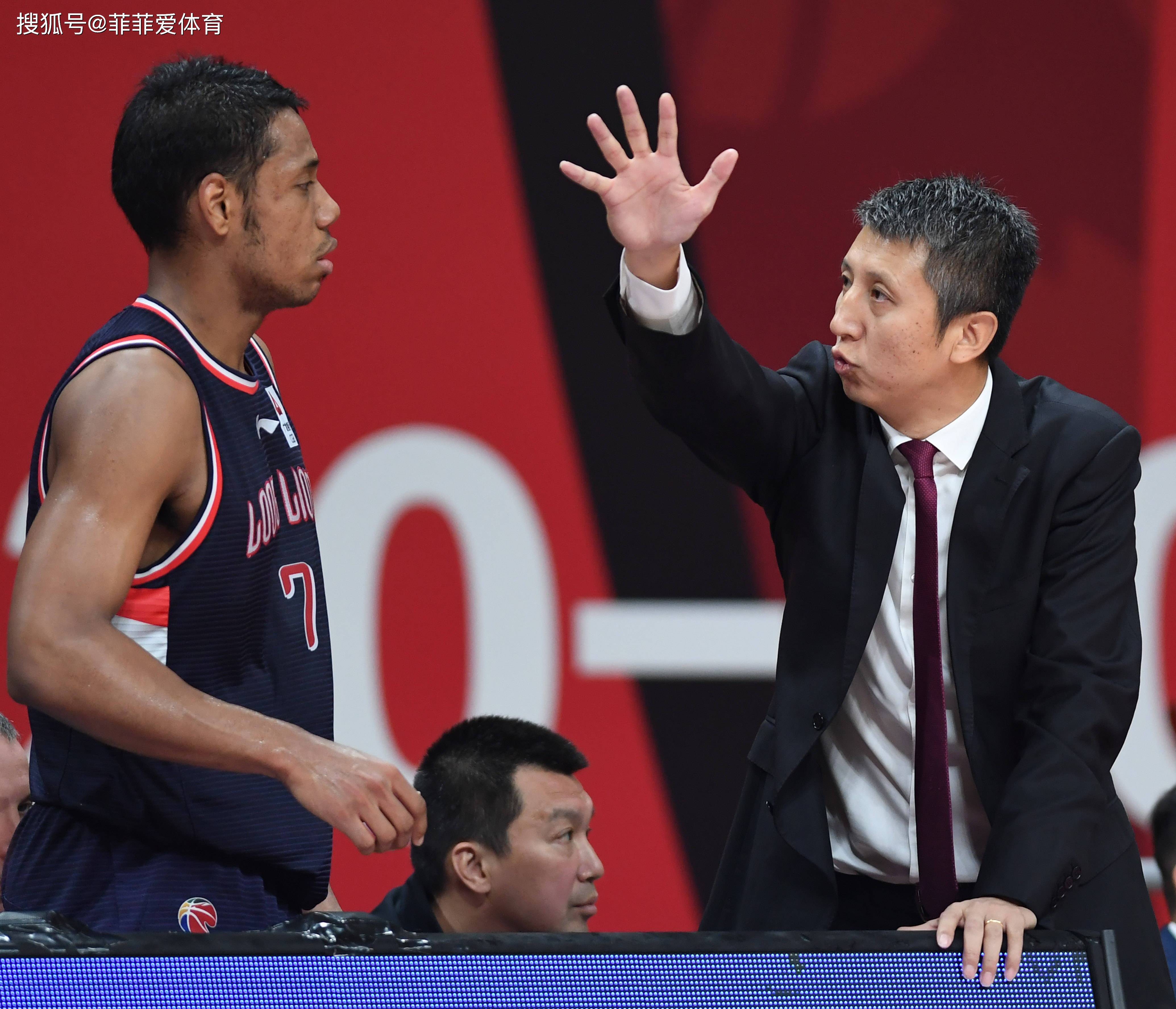 问鼎国际-托特纳姆迎欧篮联关键赛，赛后外线爆发，震撼外界，临场指挥获称赞的简单介绍