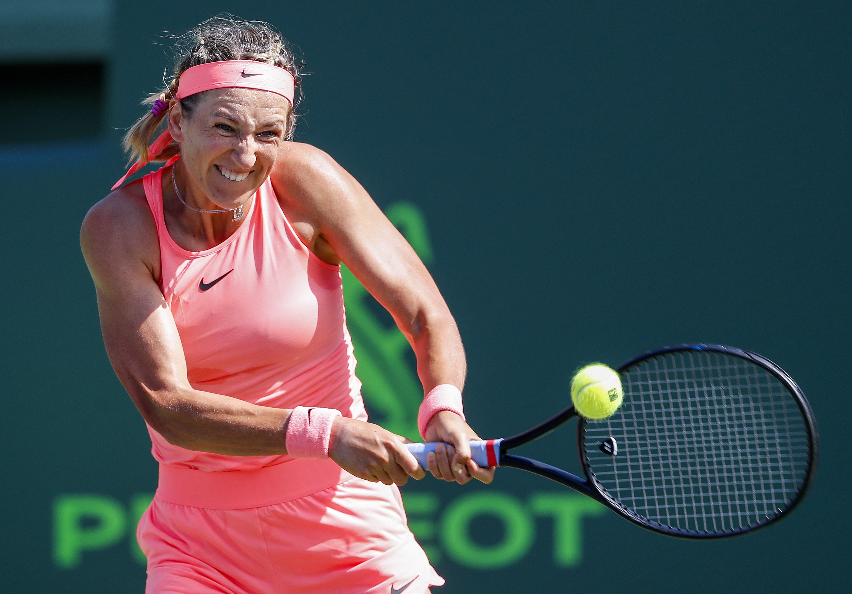 问鼎-包含阿扎伦卡连续十五场比赛得分超过关键助攻，澳大利亚队挑战极限！的词条